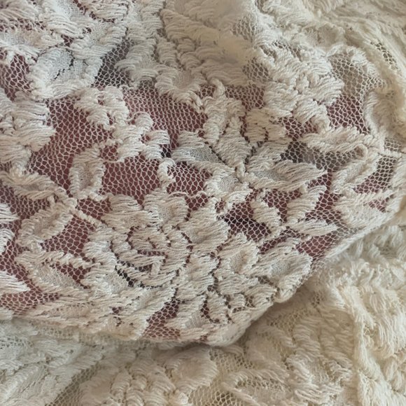 Zara Lace Tank - Picture 2 of 2